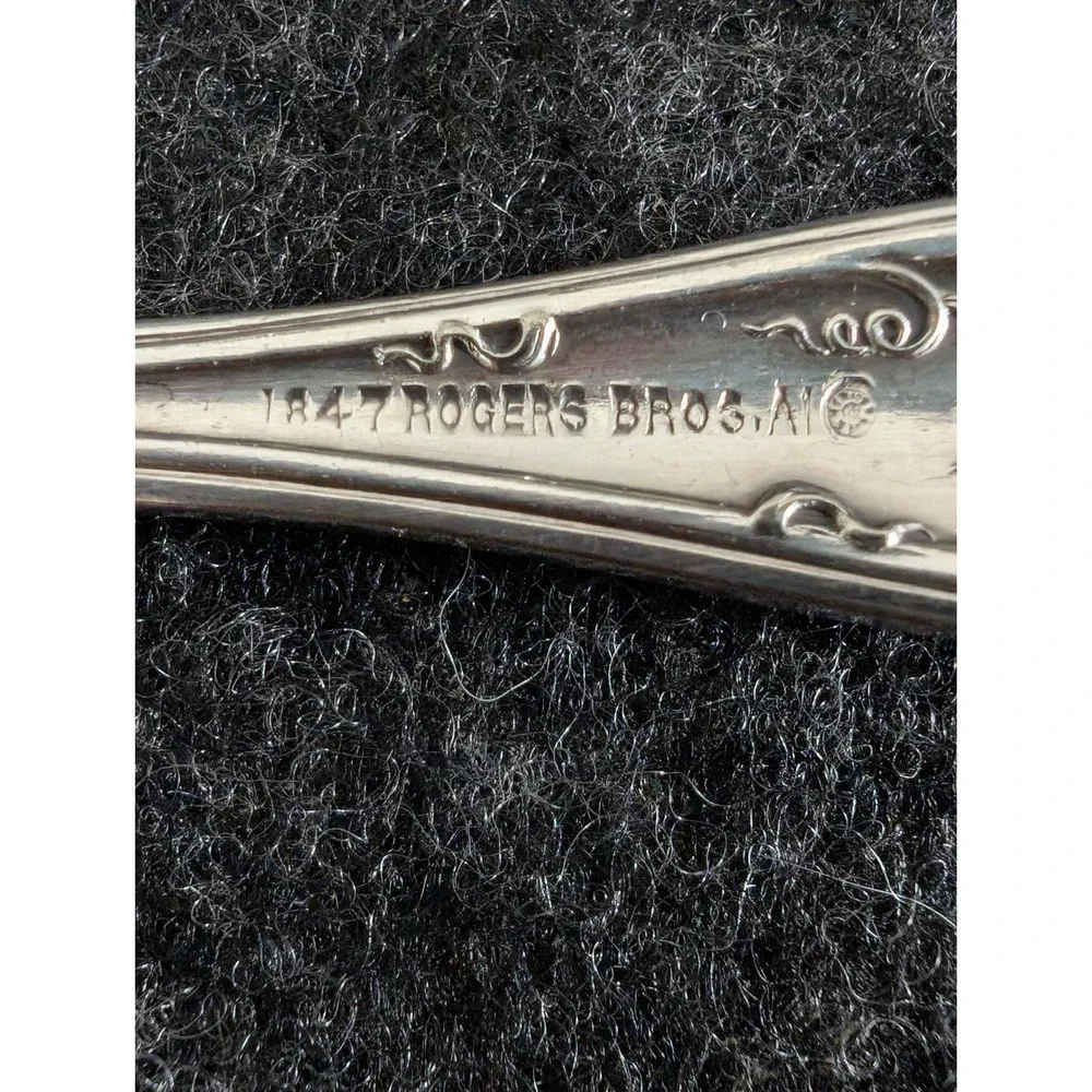 1847 Rogers Bros Silverplate Cocktail Fork 3-Tine 1904 Vintage Grape Floral 6 In